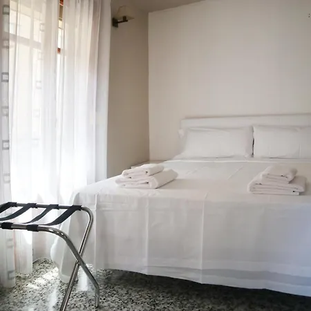 Apartamentos Calle Comercio Appartement Tolède