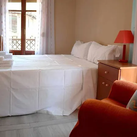Apartamentos Calle Comercio Appartement Tolède
