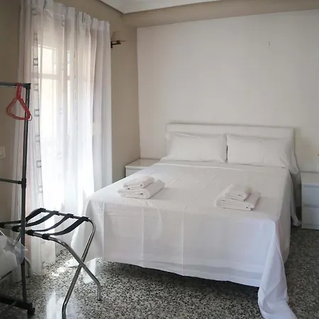 Apartamentos Calle Comercio * Tolède